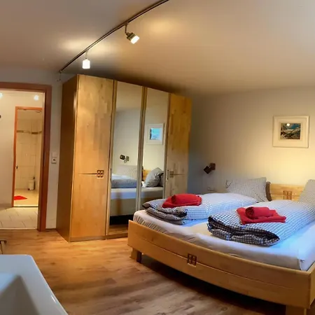 / Haus Wiesengrund Apartahotel