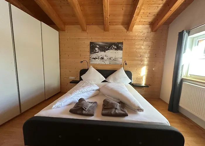 Hotel apartamentowy / Haus Wiesengrund