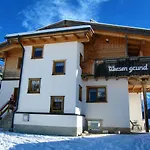 / Haus Wiesengrund Aparthotel Berwang