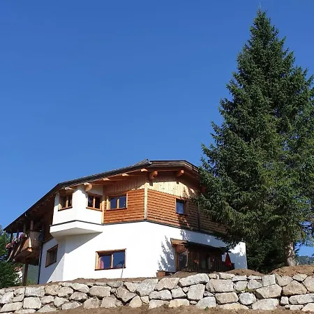 / Haus Wiesengrund Hotel apartamentowy Berwang